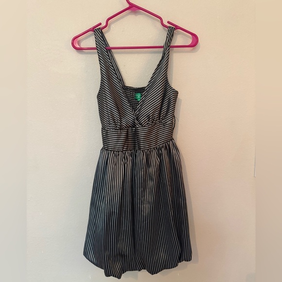 Freeway Monochrome Striped dress - Picture 1 of 3